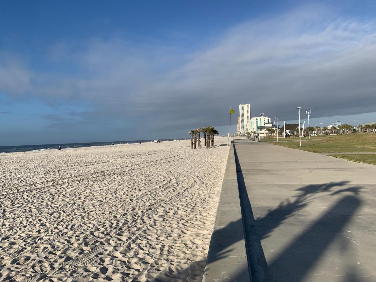 2-Bedroom Condo On Gulf Shores Beach W/Pool Exterior photo