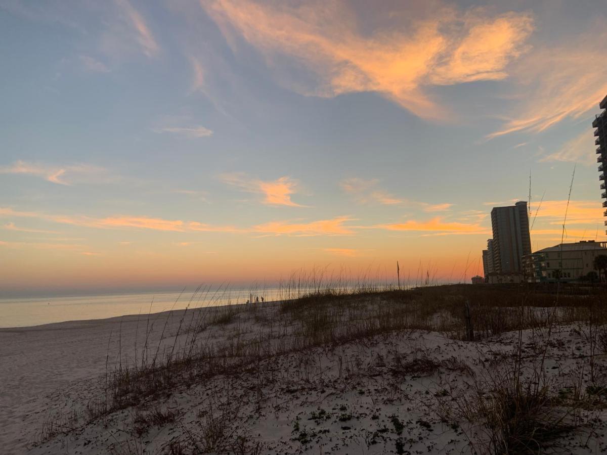 2-Bedroom Condo On Gulf Shores Beach W/Pool Exterior photo