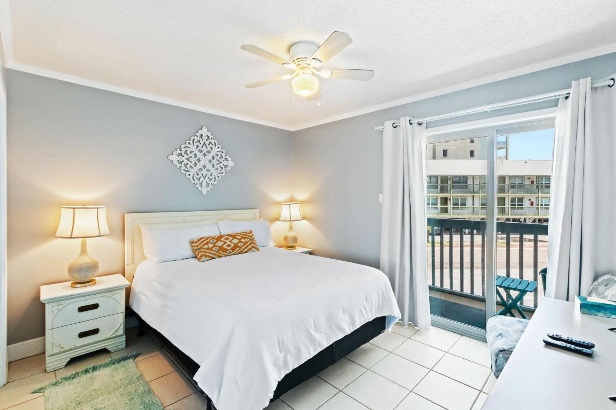 2-Bedroom Condo On Gulf Shores Beach W/Pool Exterior photo